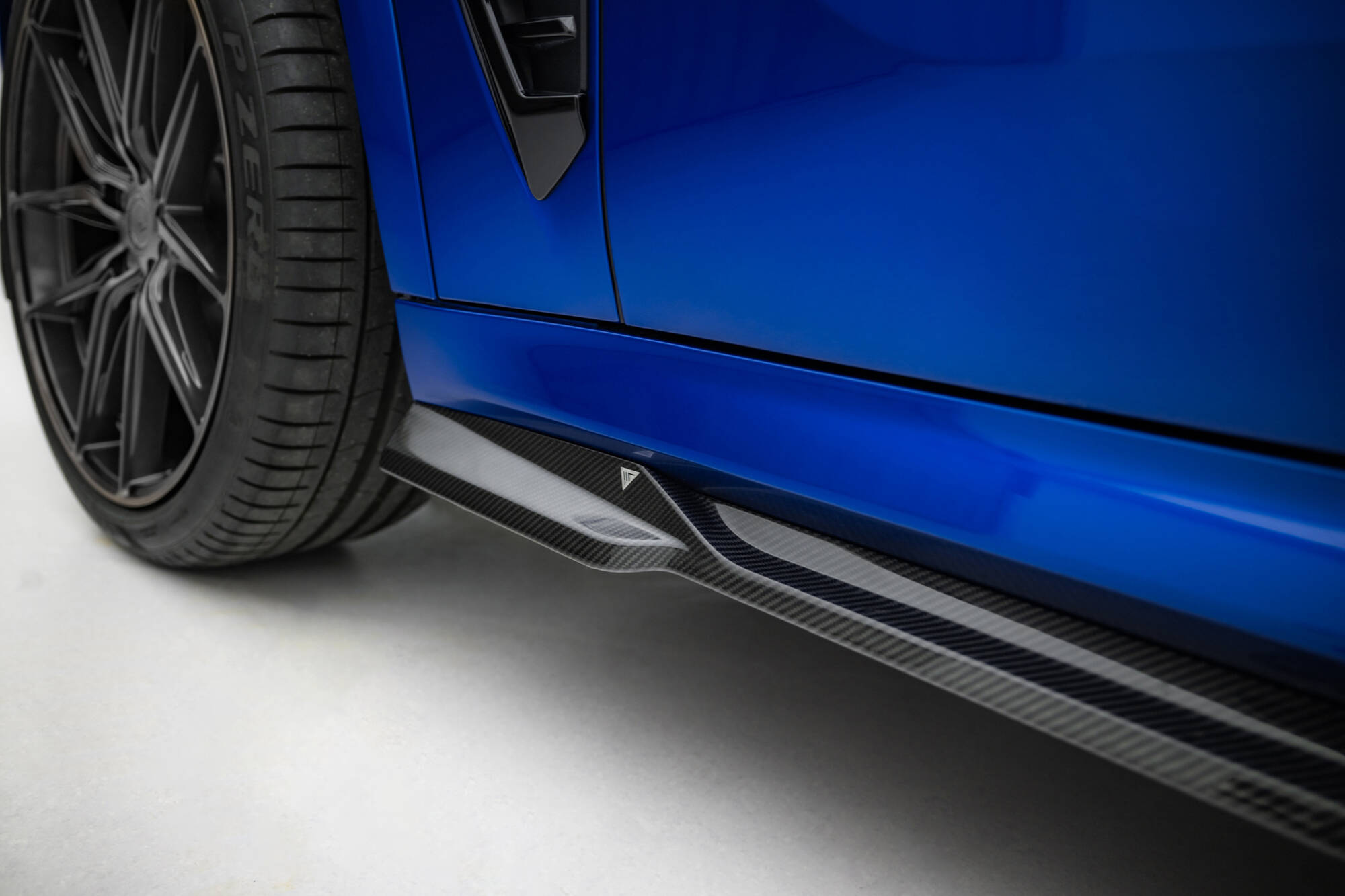 Carbon Fiber Zijskirts BMW X5 M-Pack G05 Facelift / X5M F95 Facelift Maxton Glanzend zwart