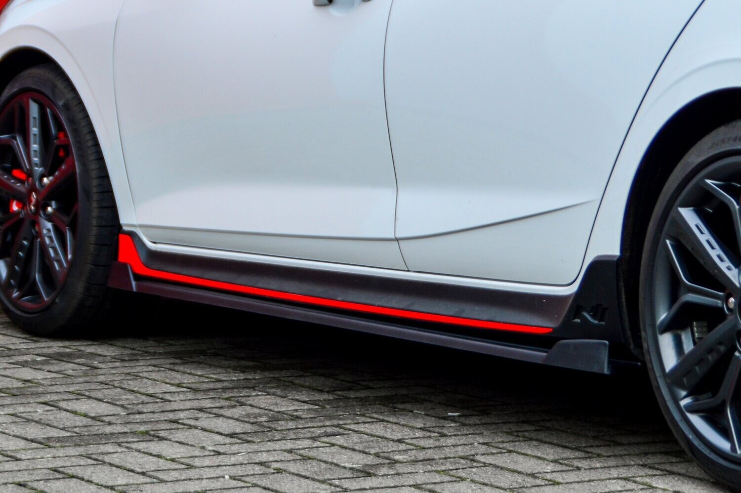 Zijskirts met vleugel voorkant Hyundai I20N Performance