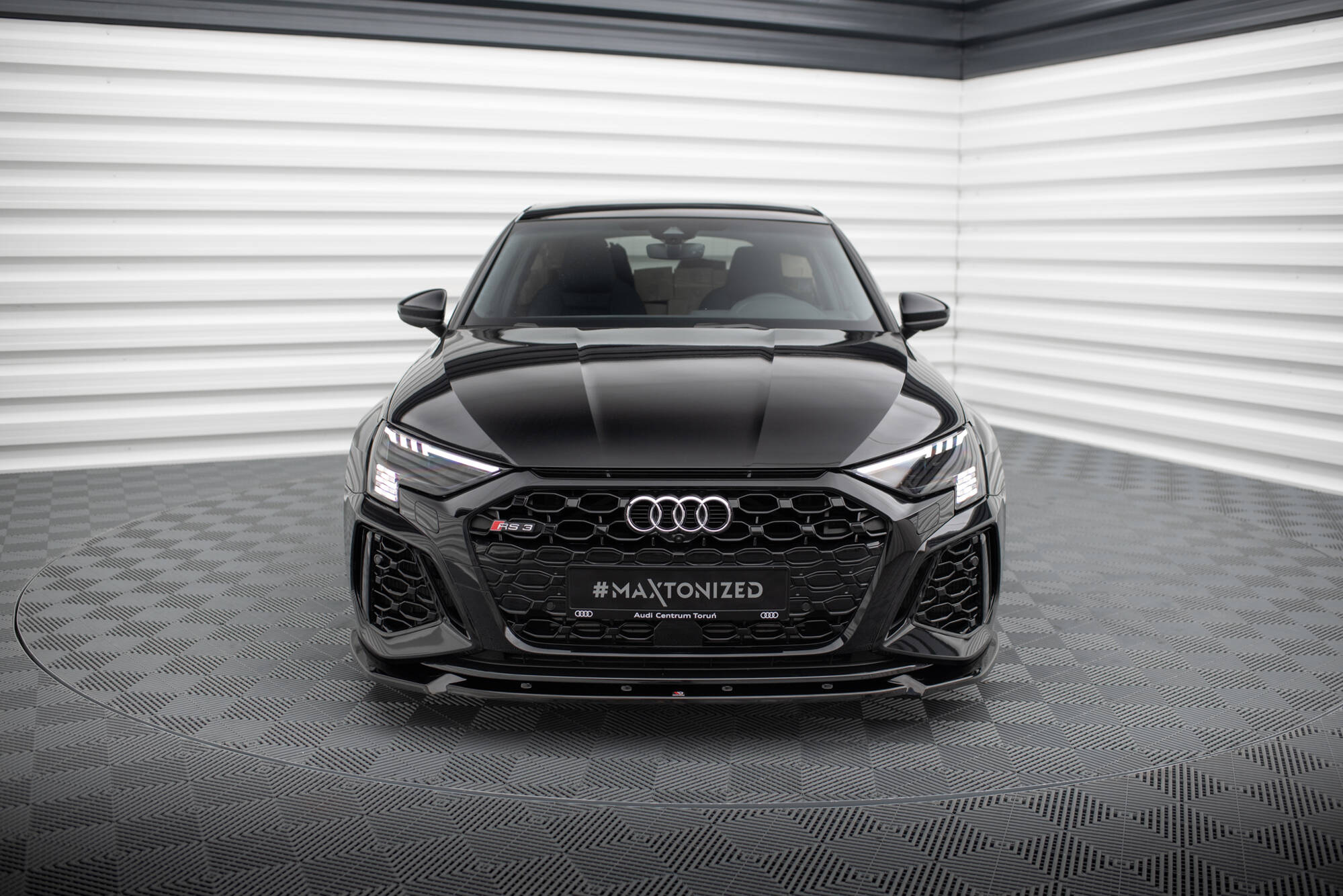 Bodykit Audi RS3 Sportback 8Y Maxton Glanzend zwart