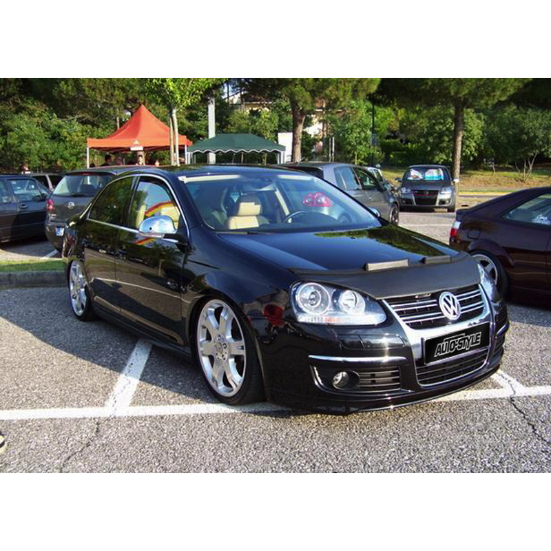 Motorkapsteenslaghoes  Volkswagen Jetta V 2005-2009 zwart