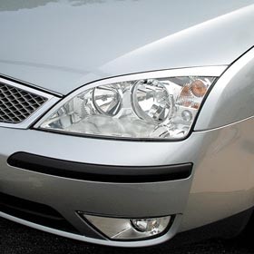 Koplampspoilers Ford Mondeo MK3 00-.. AB3