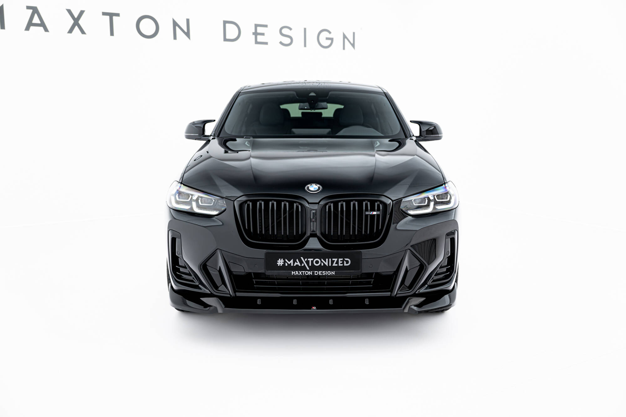 Bodykit BMW X4 M-Pack G02 Facelift Maxton Glanzend zwart