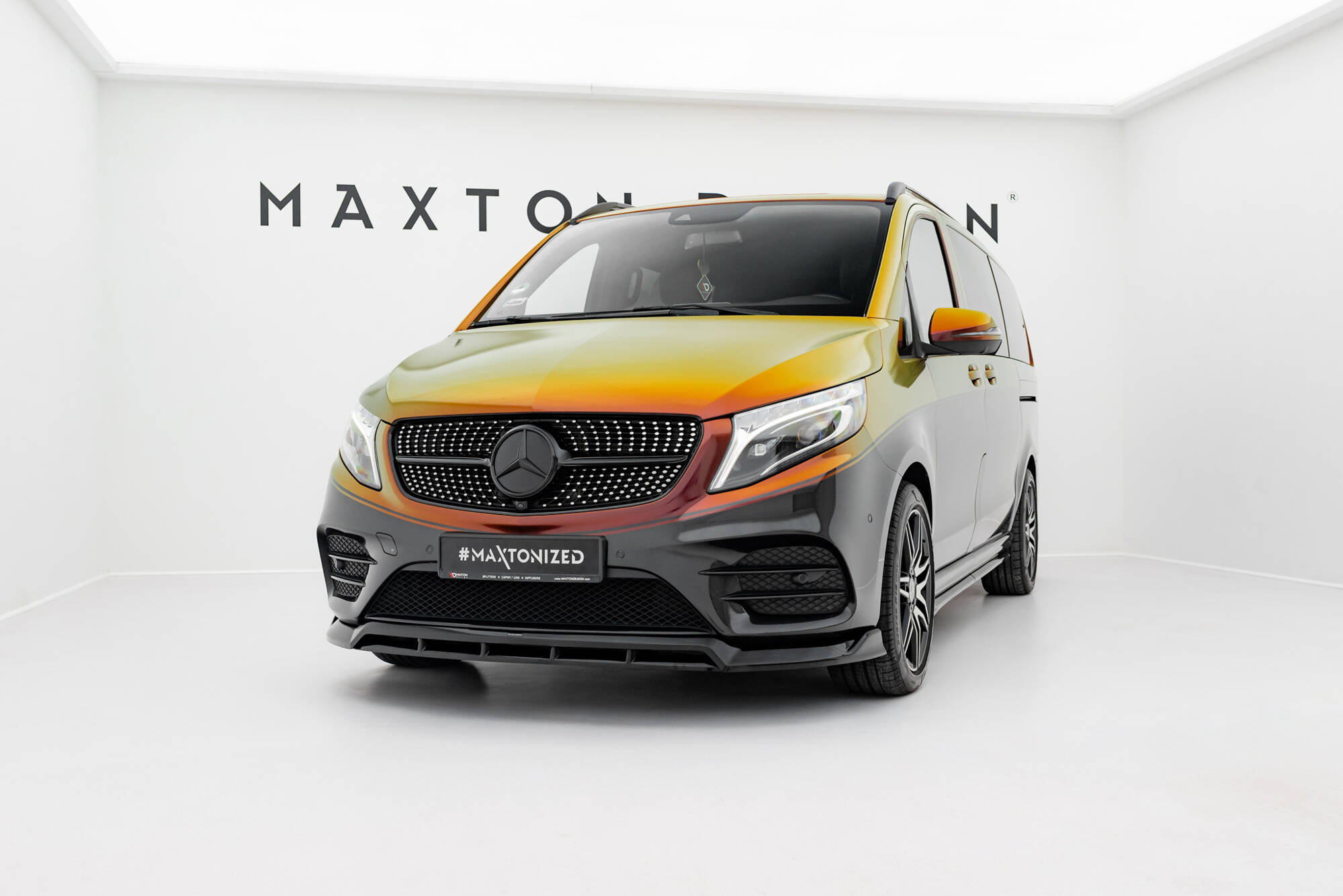 Voorspoiler V.6 Mercedes-Benz V-klasse AMG-Line W447 Facelift Maxton Glanzend zwart