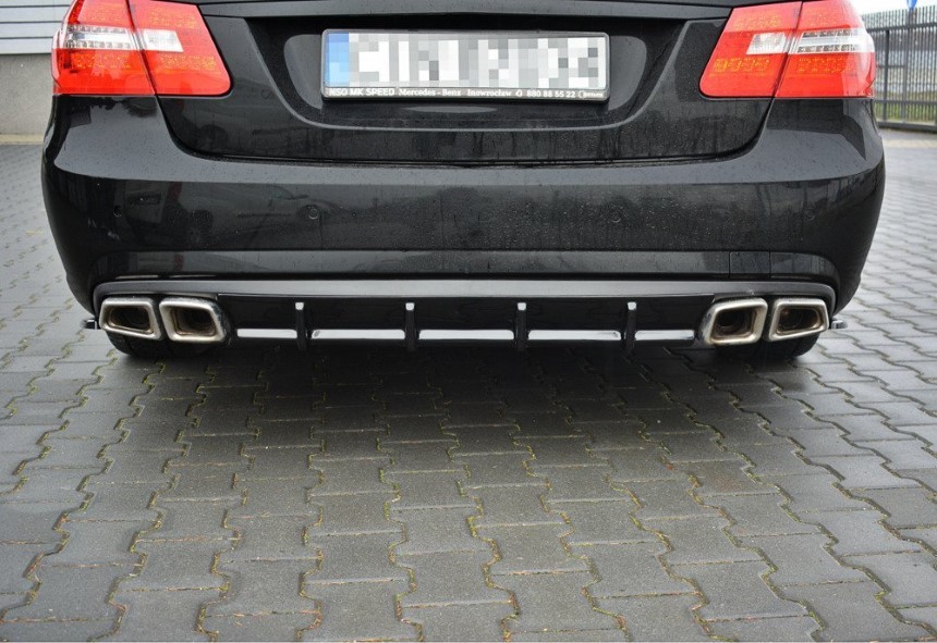Diffuser Mercedes E63 AMG W212 Maxton Design glans zwart