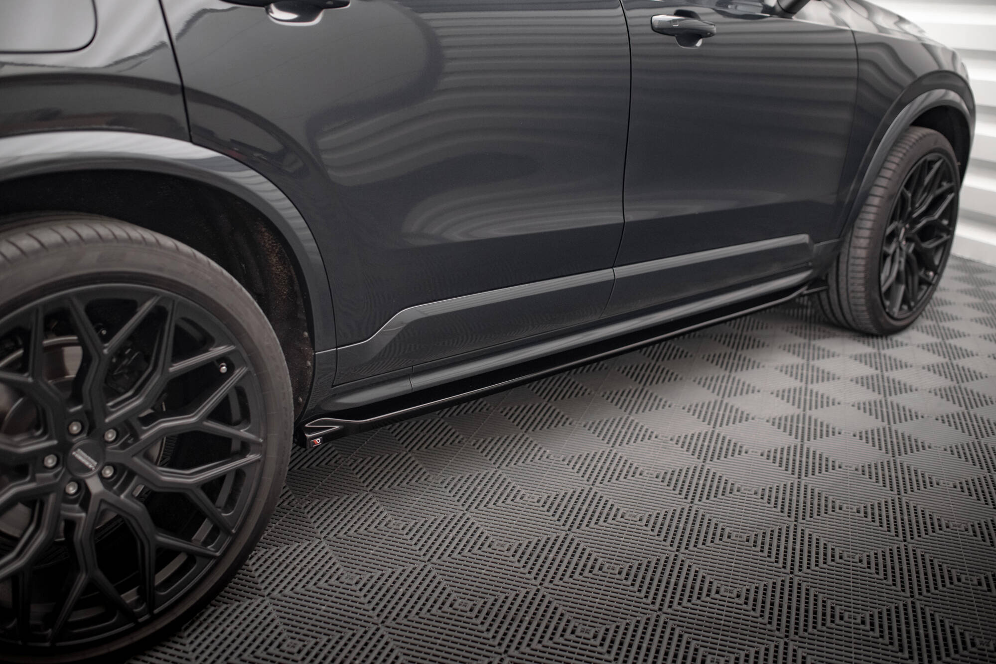 Bodykit – Volvo XC90 R-Design Mk2 Facelift (2019–2024)