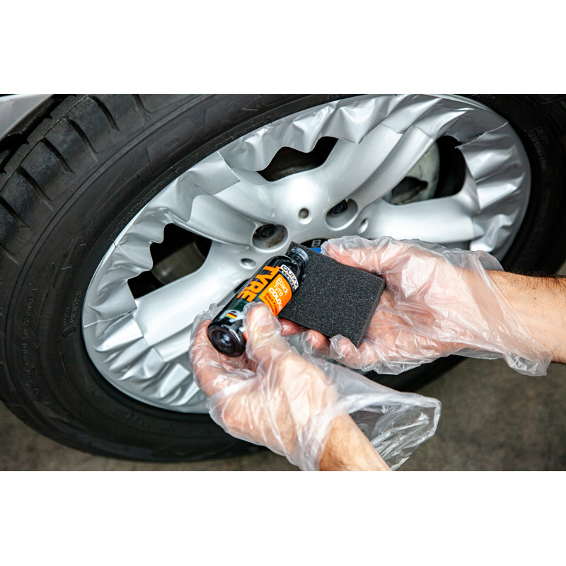 Quixx Black Tyre Colour / Bandenzwart 75ml