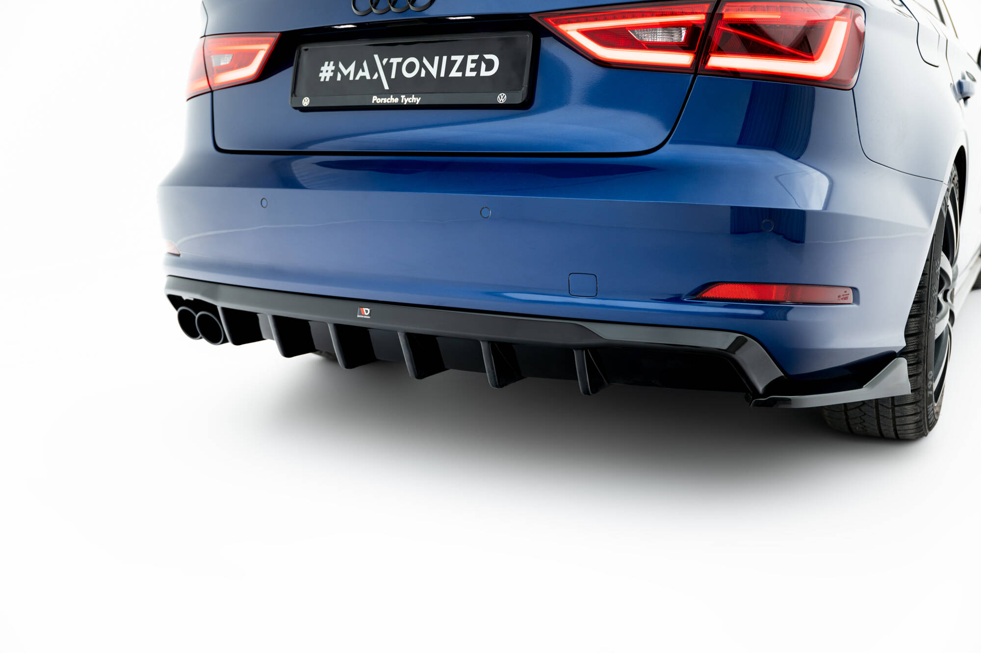 Achter Diffuser passend voor Audi A3 Sedan 8V (Versie met dubbele uitlaatuiteinden aan één kant) Maxton