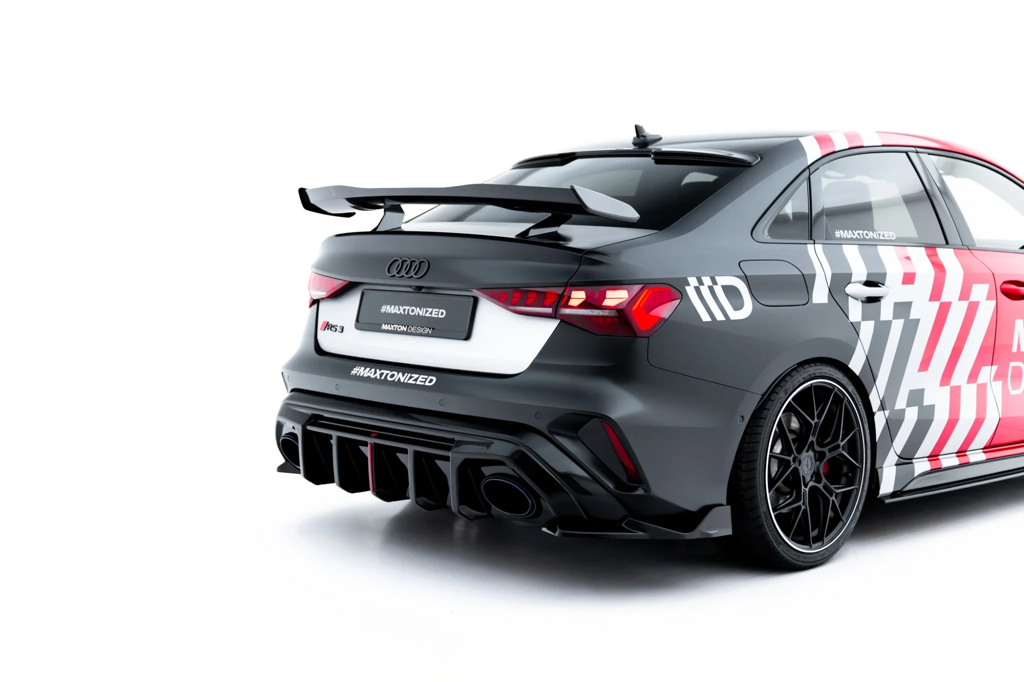 Zij-Diffuser Audi RS3 Sedan 8Y Facelift Maxton Glans Zwart V.2