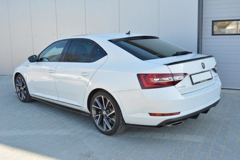 Spoiler cap Skoda Superb 3 FL Maxton Design glans zwart V.1