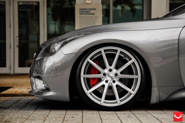 Vossen VFS1 9.0x21 5x120 ET30 Silver Brushed Flat Face