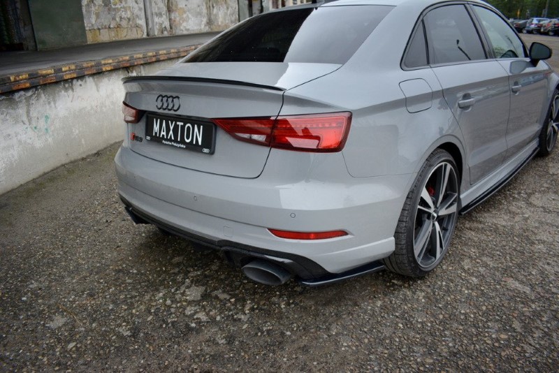 Achterzij Spoilers Audi RS3 8V FL Sedan Glanzend Zwart