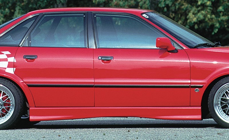 Zijskirts Audi 80 Sedan type b4 en avant Rieger