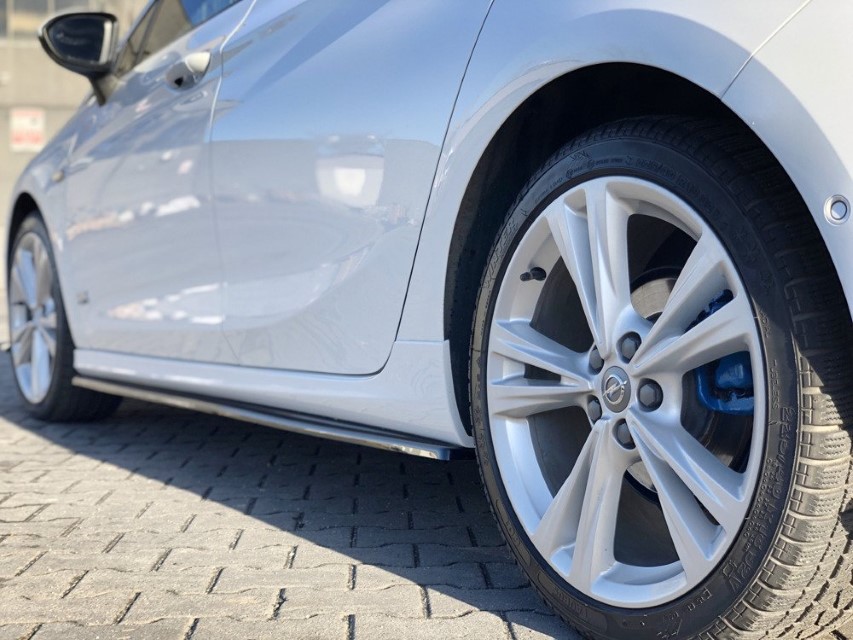 Zijskirts Opel Astra K Maxton Design glans zwart