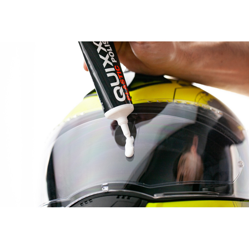 Quixx Xerapol Acrylic Scratch Remover / Krasverwijderaar (50g polish/1 doekje/2 schuurpapier)