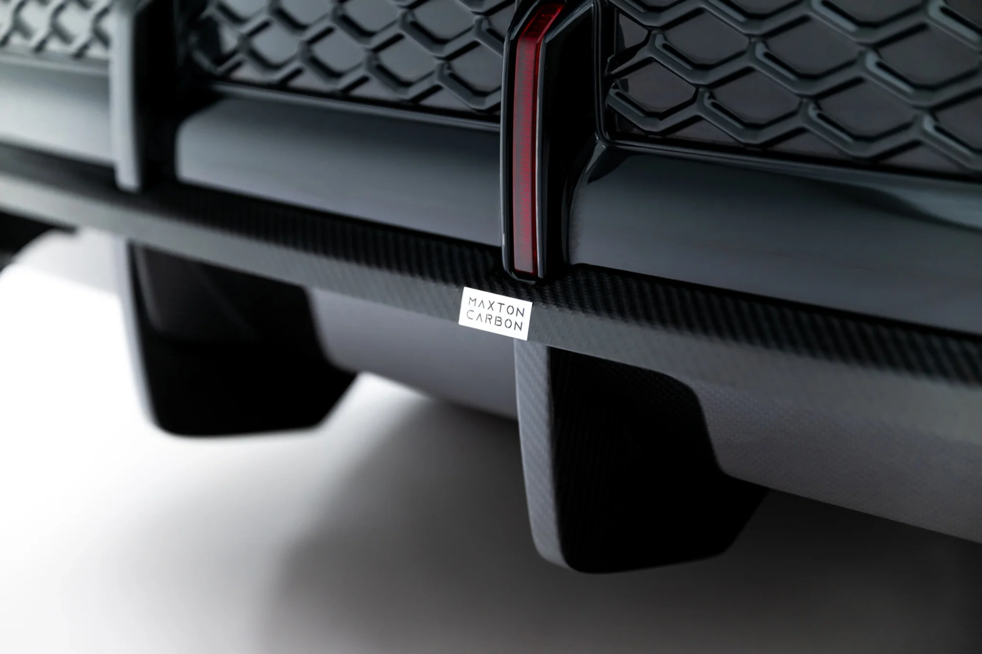 Diffuser Audi RSQ8 Mk1 Facelift – Maxton Prepreg Carbon Fiber Rear Splitter