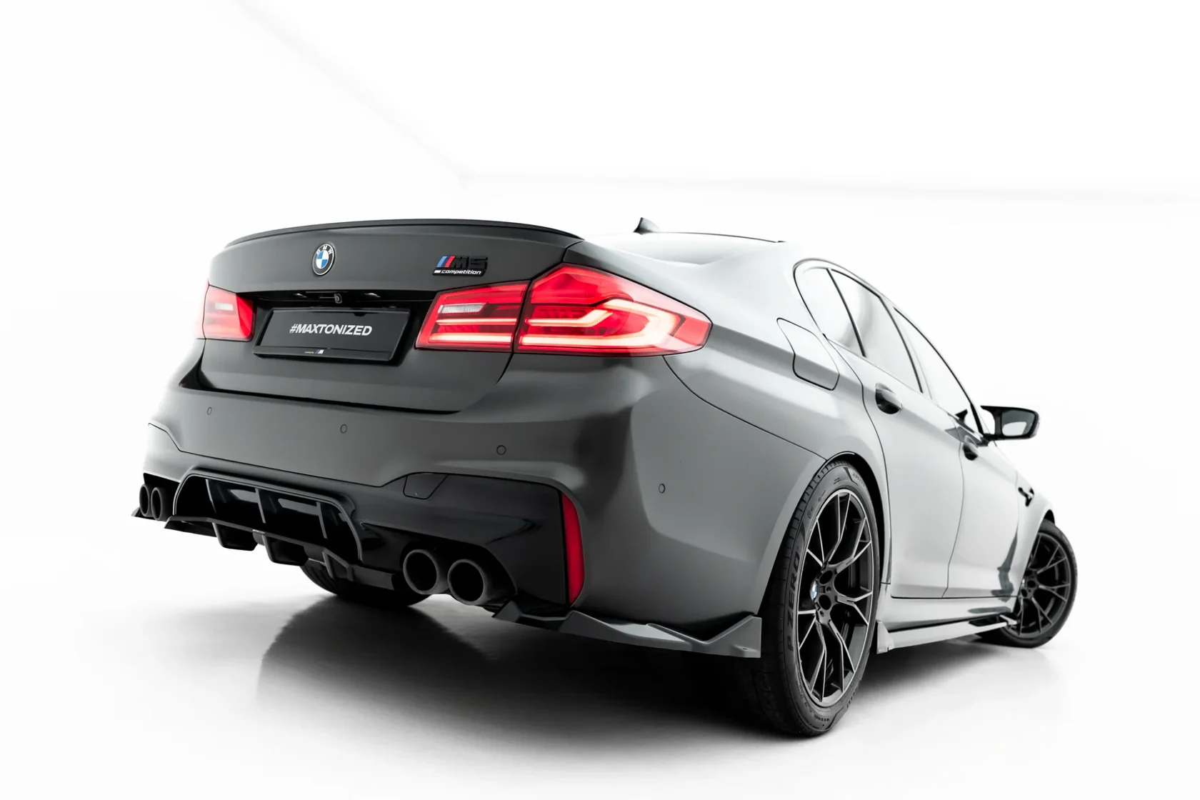 Diffuser BMW M5 F90/F90 Facelift Maxton Glans Zwart