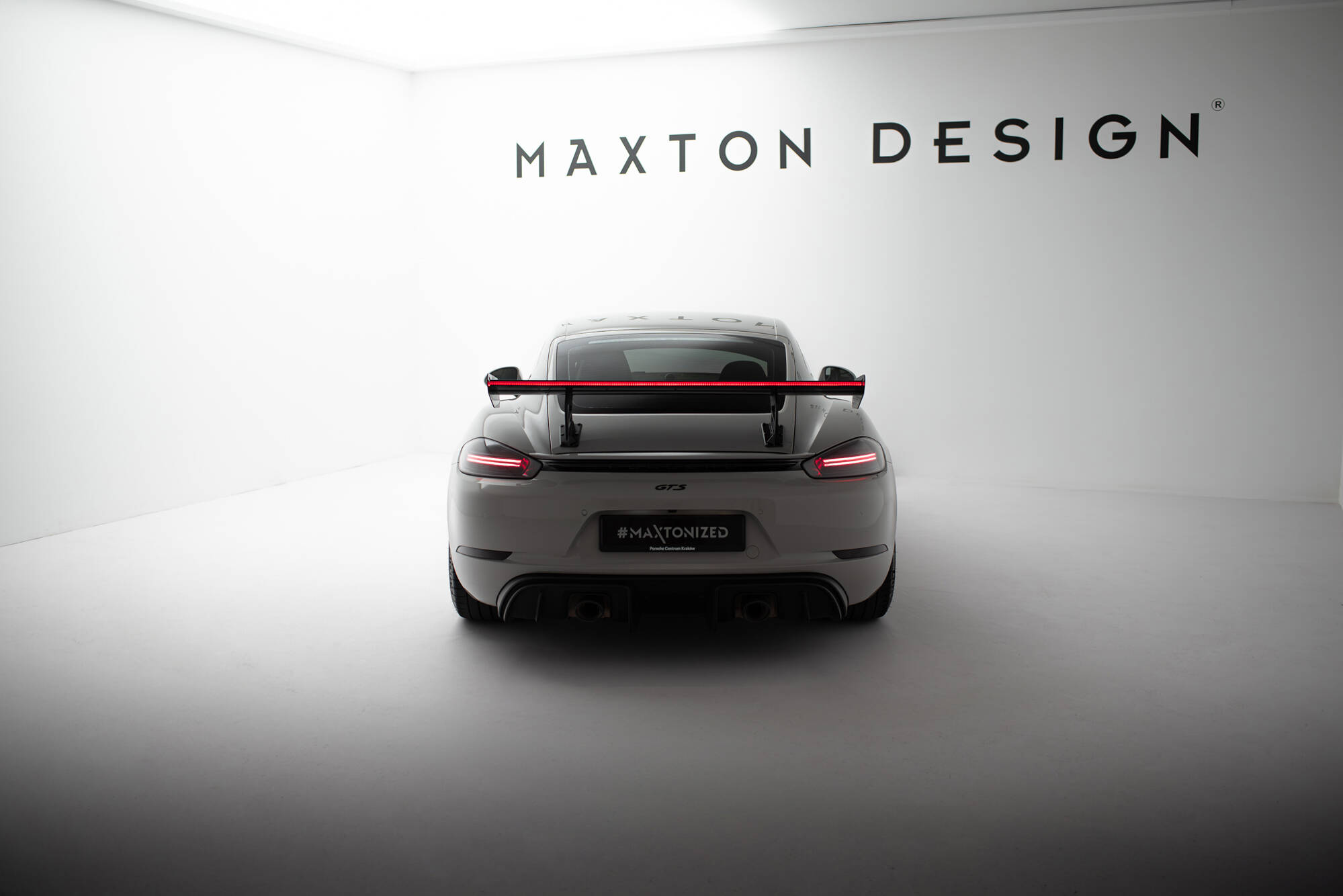 Carbon Spoiler V.1 + LED Porsche 718 Cayman 982C Maxton