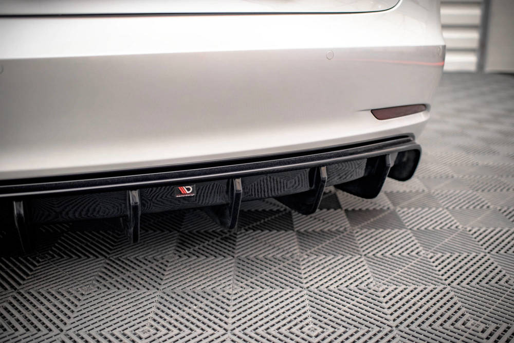 Diffuser V.2 Tesla Model 3 Gloss-Black Maxton