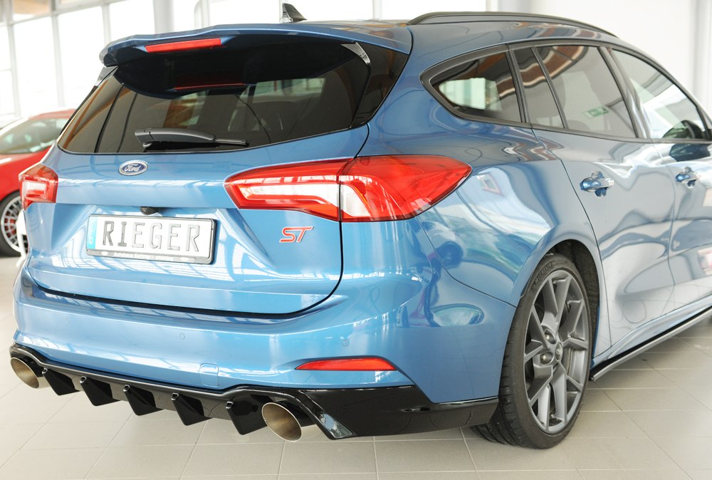Diffuser Ford Focus Station Glans zwart