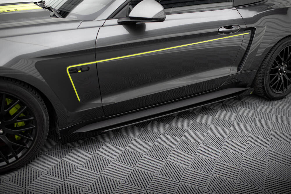 Zijskirts Diffusors Ford Mustang GT MK6 Zwart Street Pro + Flaps