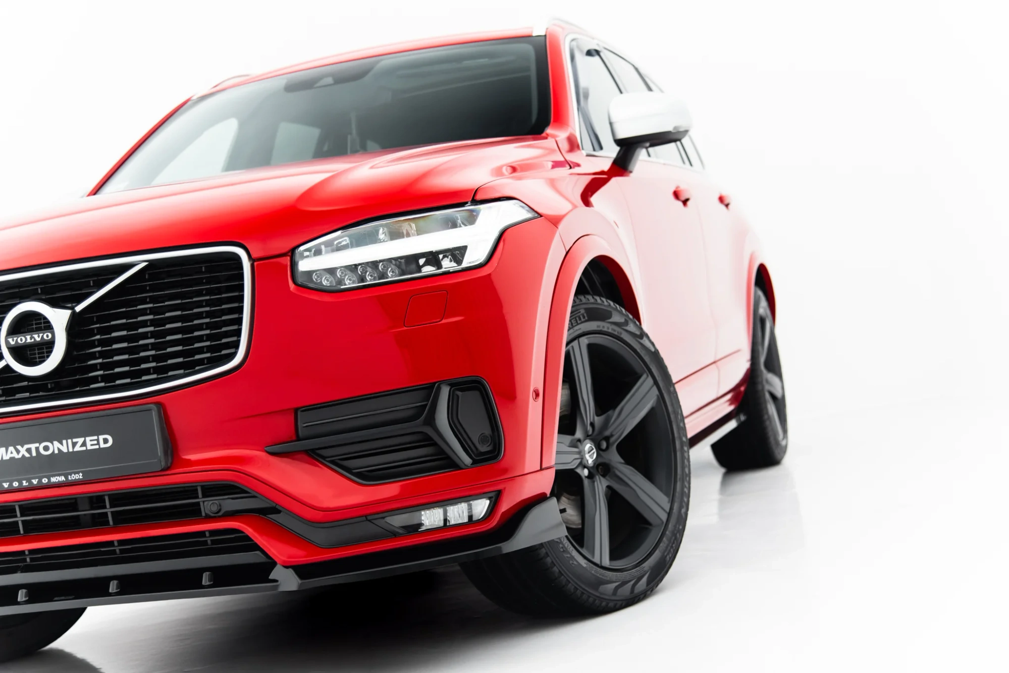 Voorspoiler V.1 Volvo XC90 R-Design 2014-2019 Maxton Glans Zwart