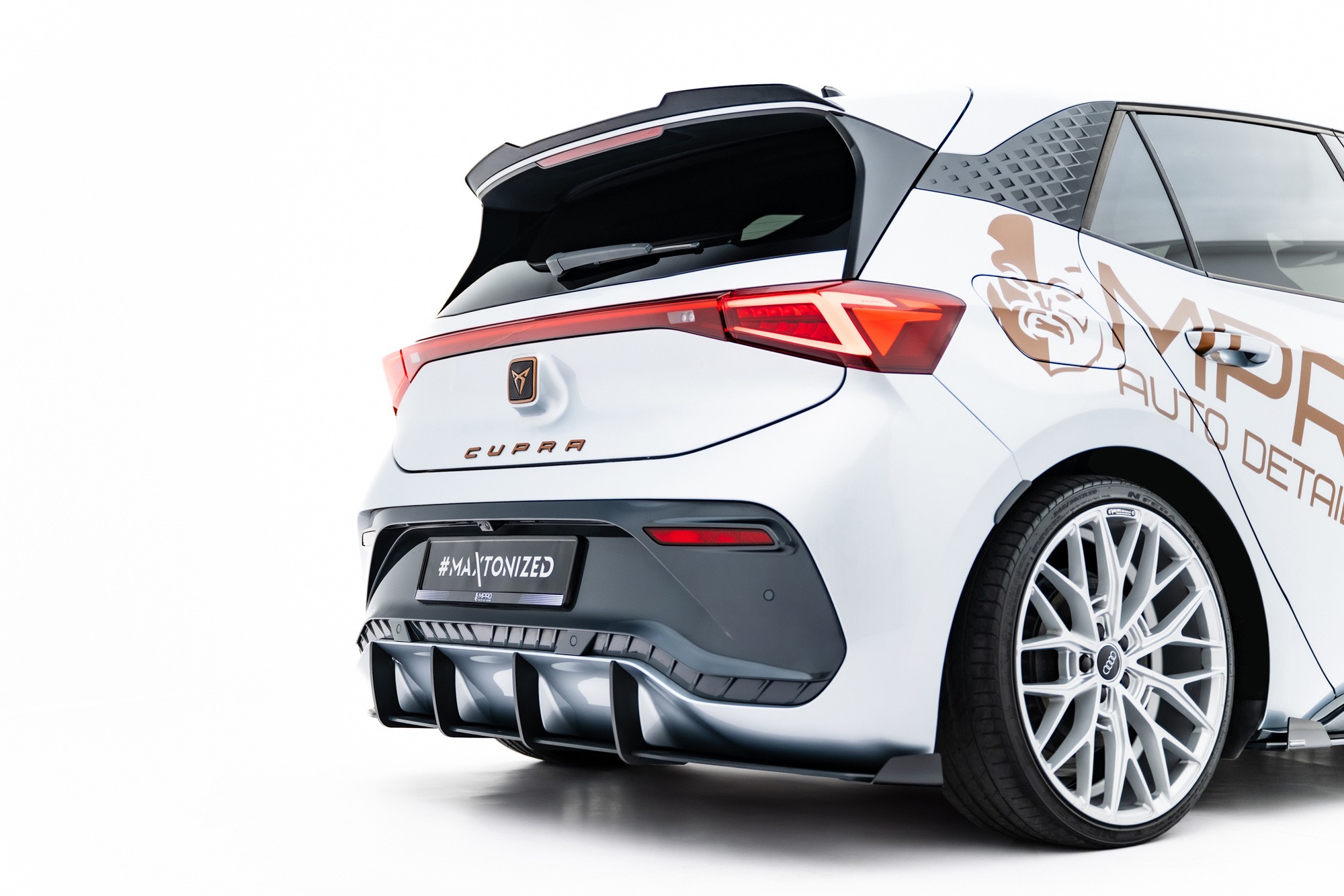 Street Pro Achterdiffuser + Flaps Cupra Born Mk1 2021 – Maxton Design