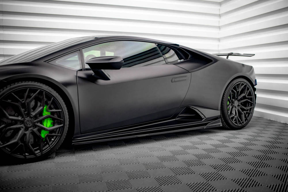 Zijskirts Lamborghini Huracan EVO LP640 Maxton Glans Zwart