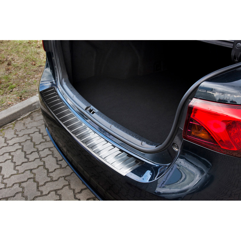 RVS Achterbumperprotector Toyota Avensis III Sedan Facelift 2015