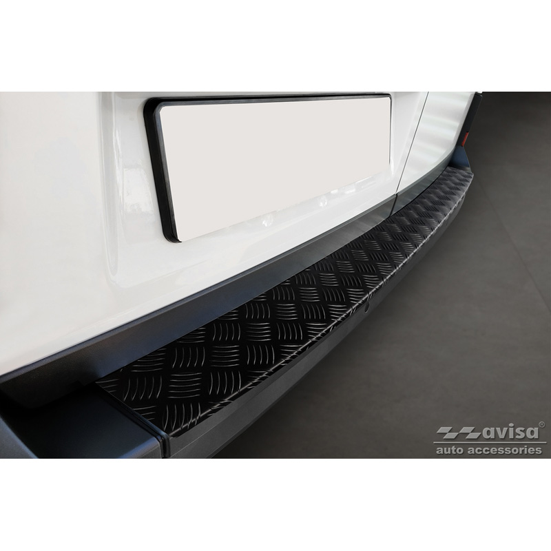 Matzwart Aluminium Achterbumperprotector  Volkswagen Crafter & MAN TGE 2017- 'Riffled Plate'