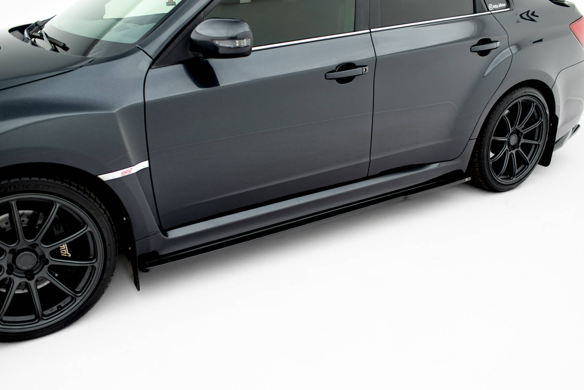Zijskirts V.1 Subaru Impreza WRX STI MK3 Facelift Maxton Glanzend zwart