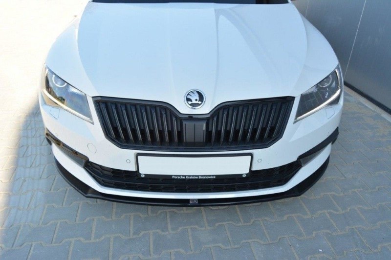 Voorspoiler Skoda Superb 3 Maxton Design glans zwart V.2