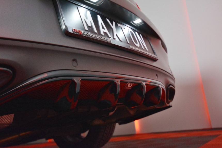 Diffuser Mercedes C W205 coupé AMG-Line Maxton Design glans zwart