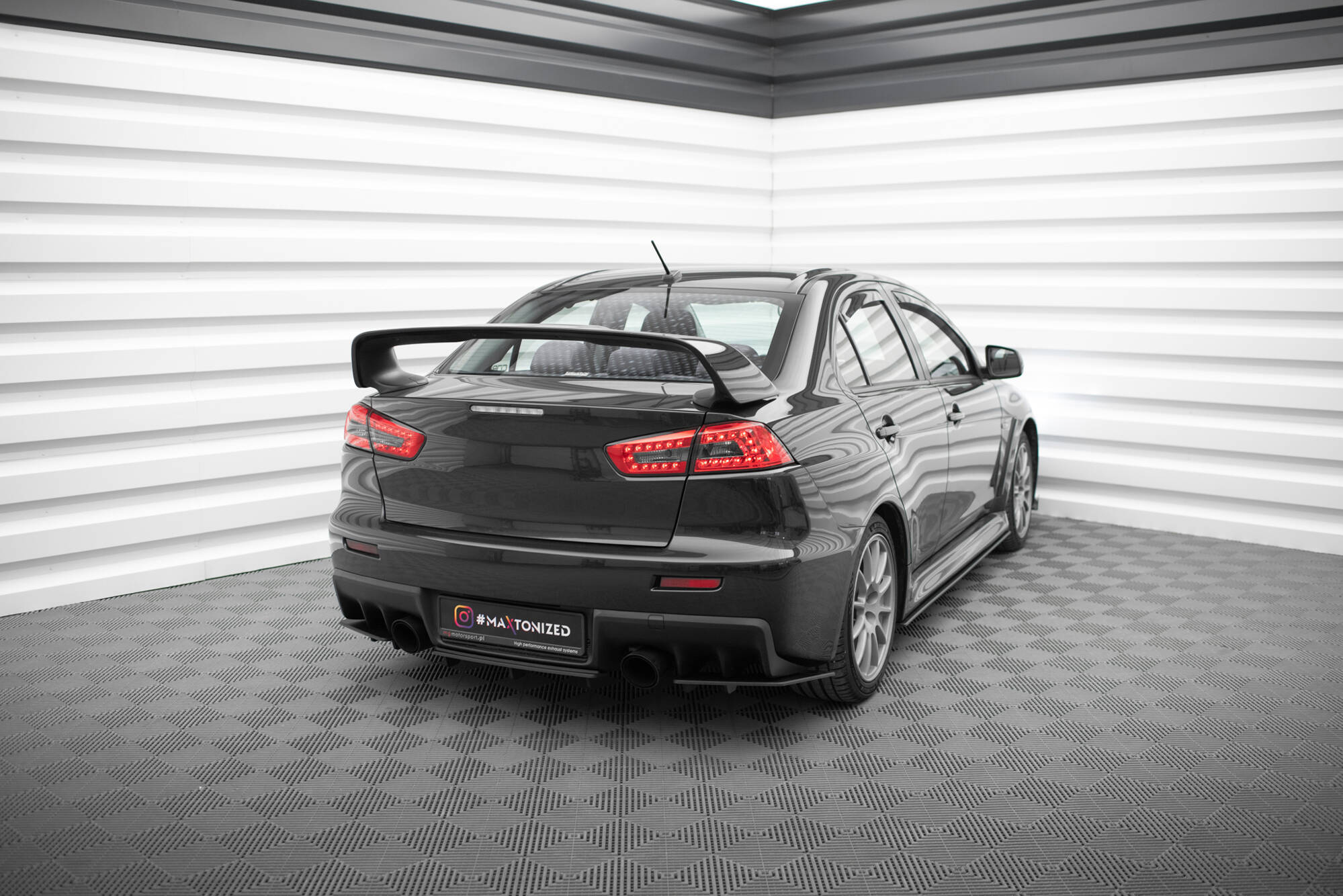 Street Pro Achterzij Spoilers Mitsubishi Lancer EVO X Maxton Glanzend zwart