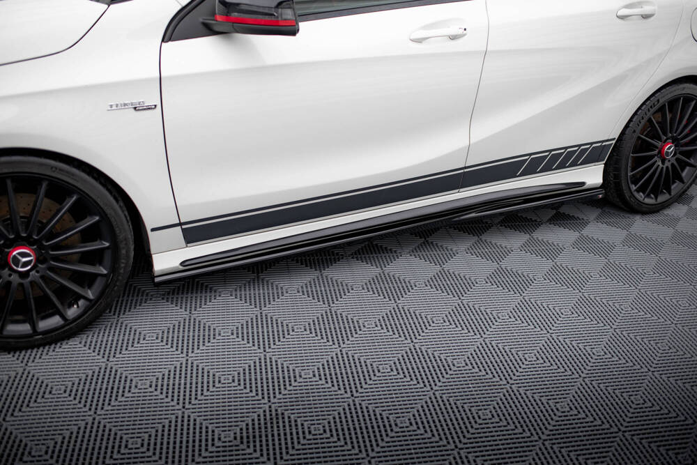 Zijskirts Mercedes A Klasse AMG Pakket / A45 AMG W176 Maxton Glans Zwart