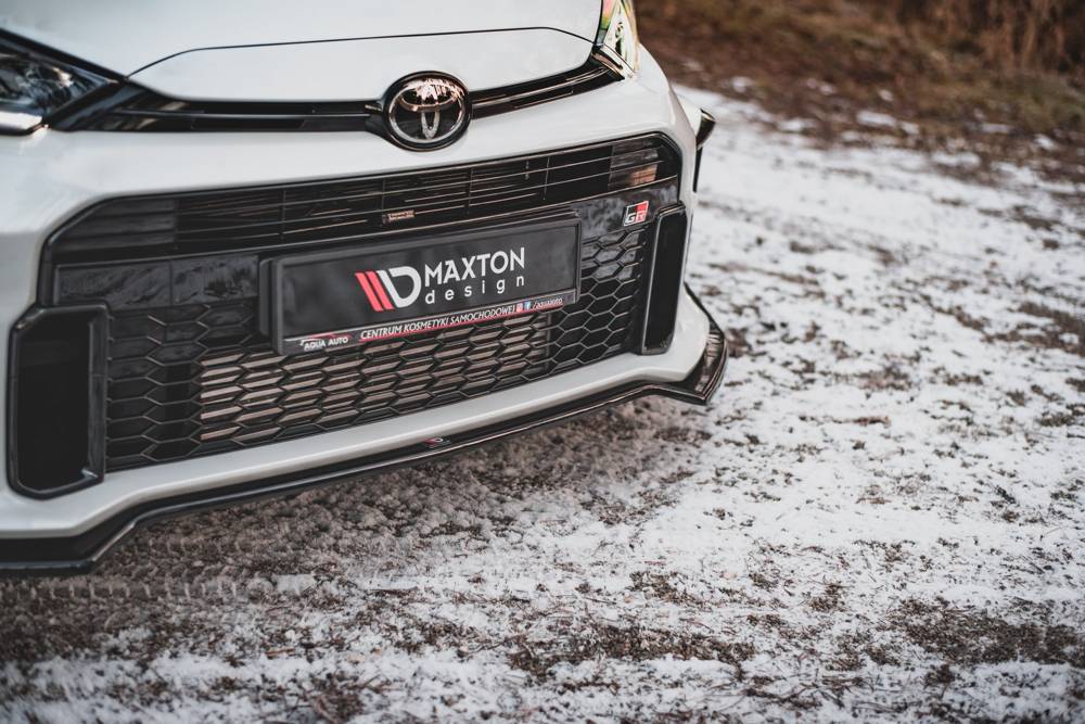 Voorspoiler met Canards V.3 Toyota GR Yaris MK4 Maxton Glans Zwart
