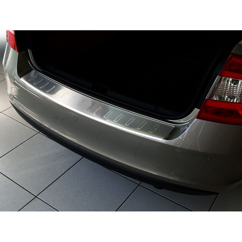 RVS Achterbumperprotector  Skoda Rapid 2012-2017 & FL 2017- 'Ribs'