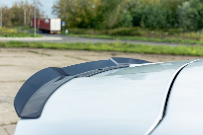 Spoiler uitbreiding Renault Megane 4 RS Maxton Design glans zwart