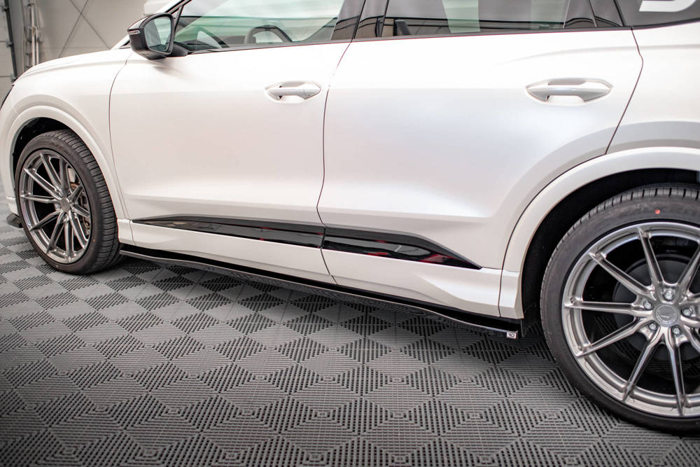 Zijskirts Audi Q4 E-Tron sportback S-line Maxton Glans Zwart