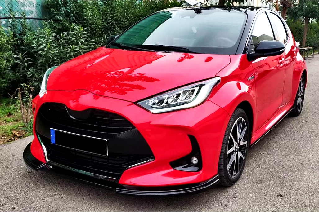 Voorspoiler Glans Zwart Toyota Yaris MK4 XP210