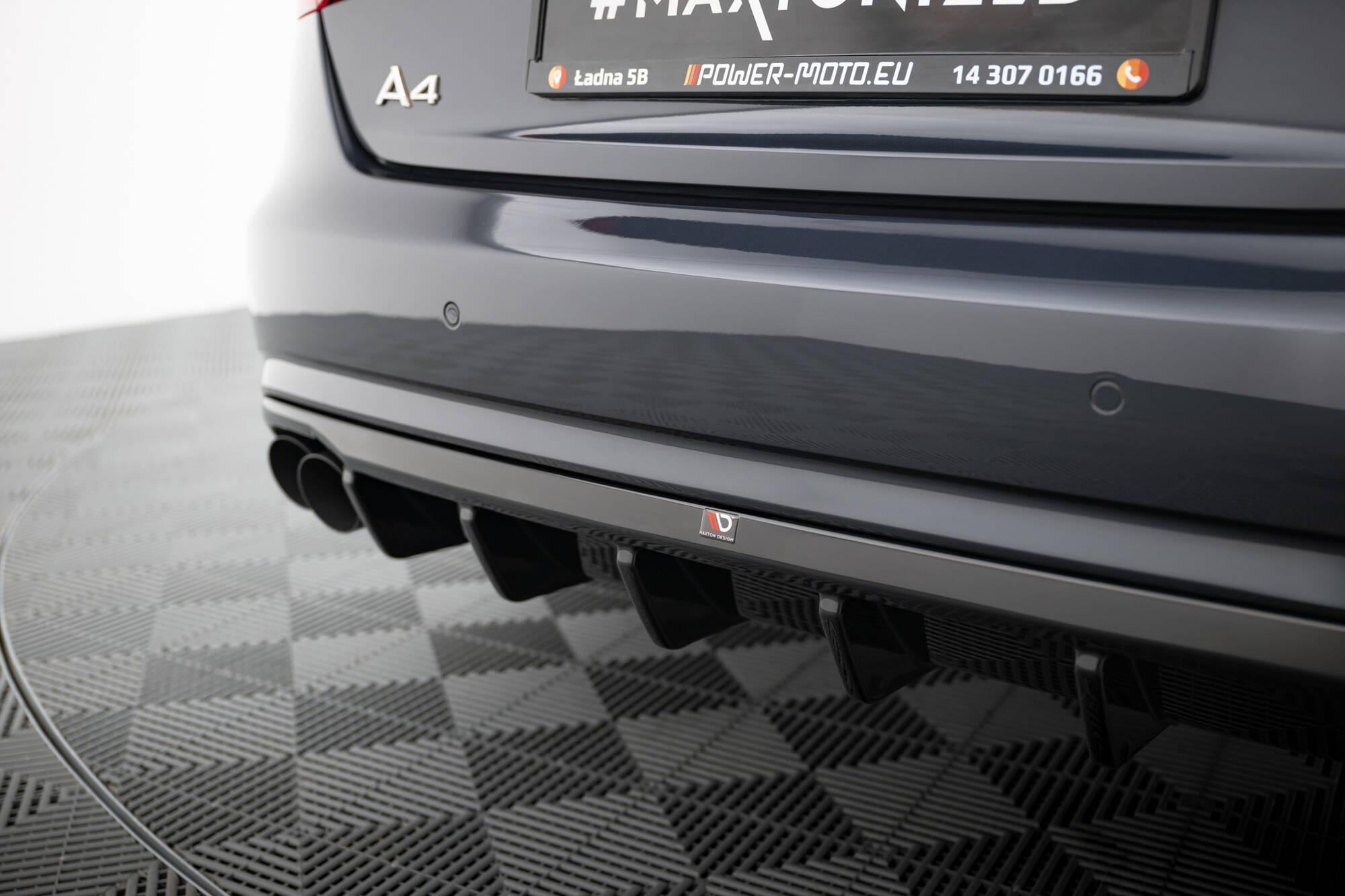 Achter Diffuser Audi A4 B8 Facelift Maxton Glans zwart (dubbele uitlaat aan beide kanten)