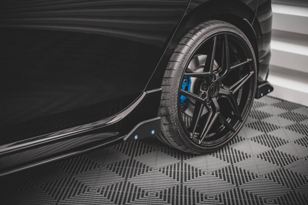 Zijskirts V.2 met Canards Volkswagen Golf 8 R Maxton Glans Zwart