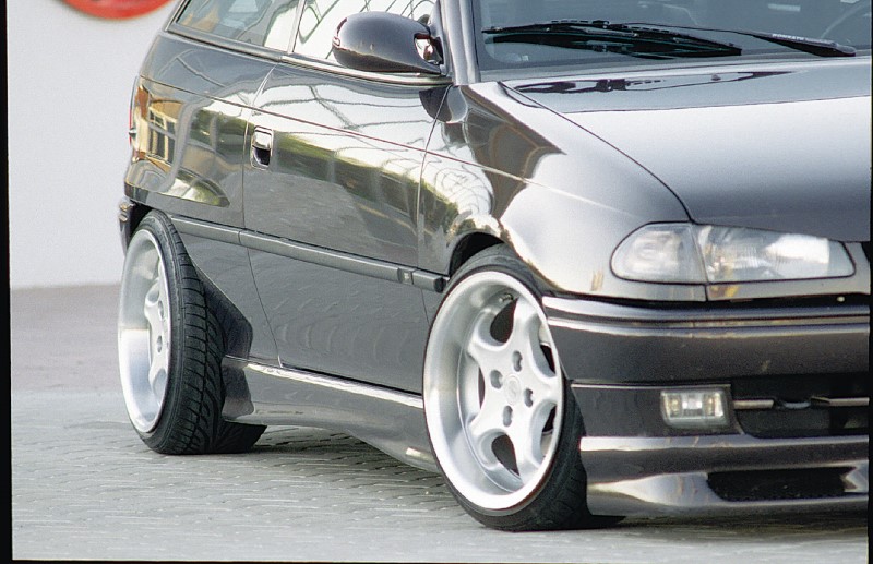 Zijskirts Opel Astra F 3-5 Deurs