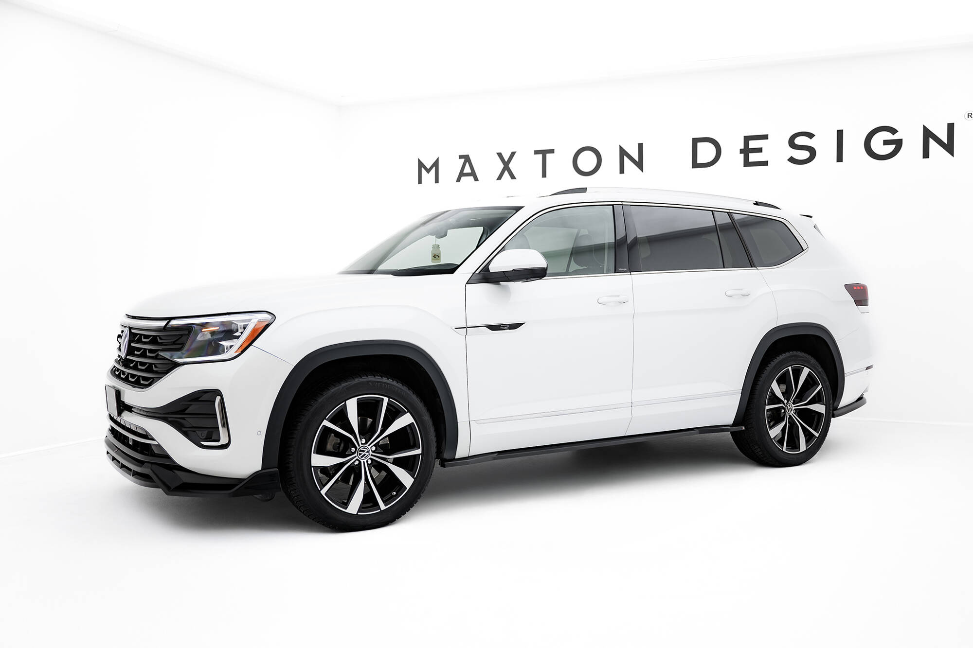 Zijskirts Volkswagen Atlas R-Line MK1 Facelift 2 Maxton Glanzend zwart