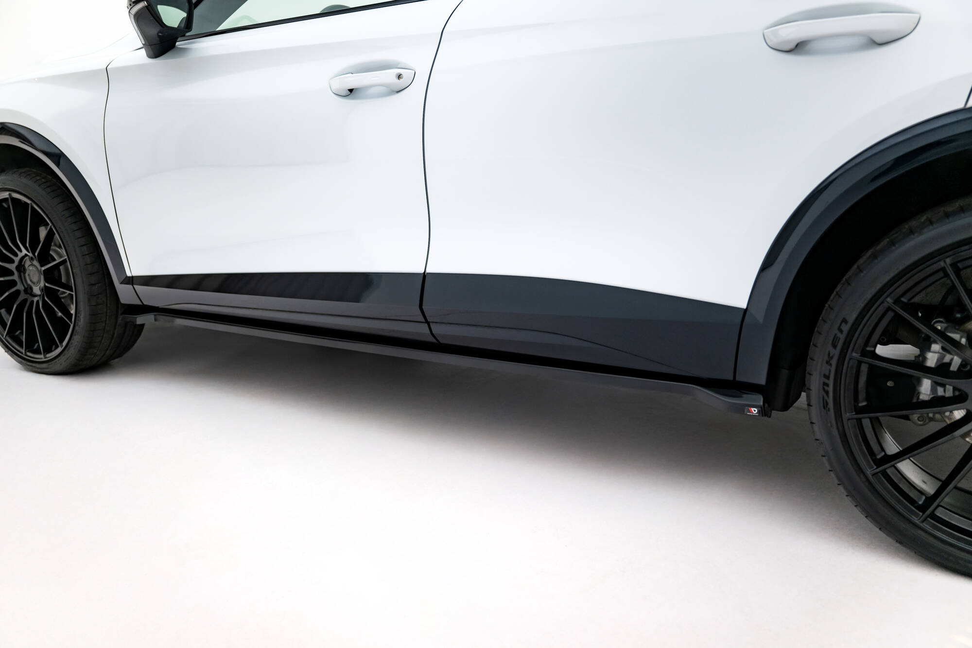 Zijskirts V.2 Cupra Formentor Maxton Glans Zwart
