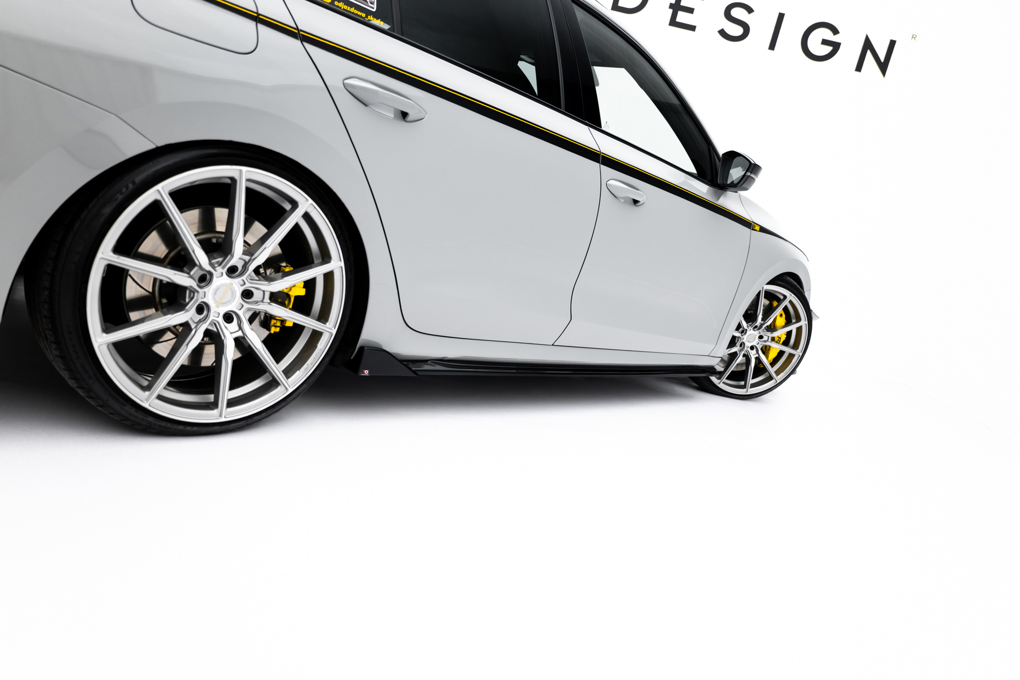 Bodykit V.2 Skoda Octavia RS Combi MK4 Maxton