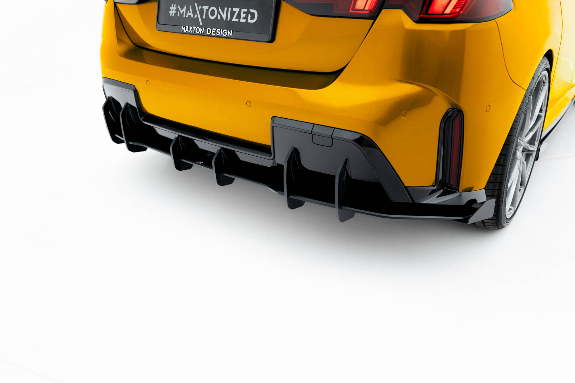 Street Pro Achter Diffuser + Flaps BMW 1 M-Pack F70 Maxton