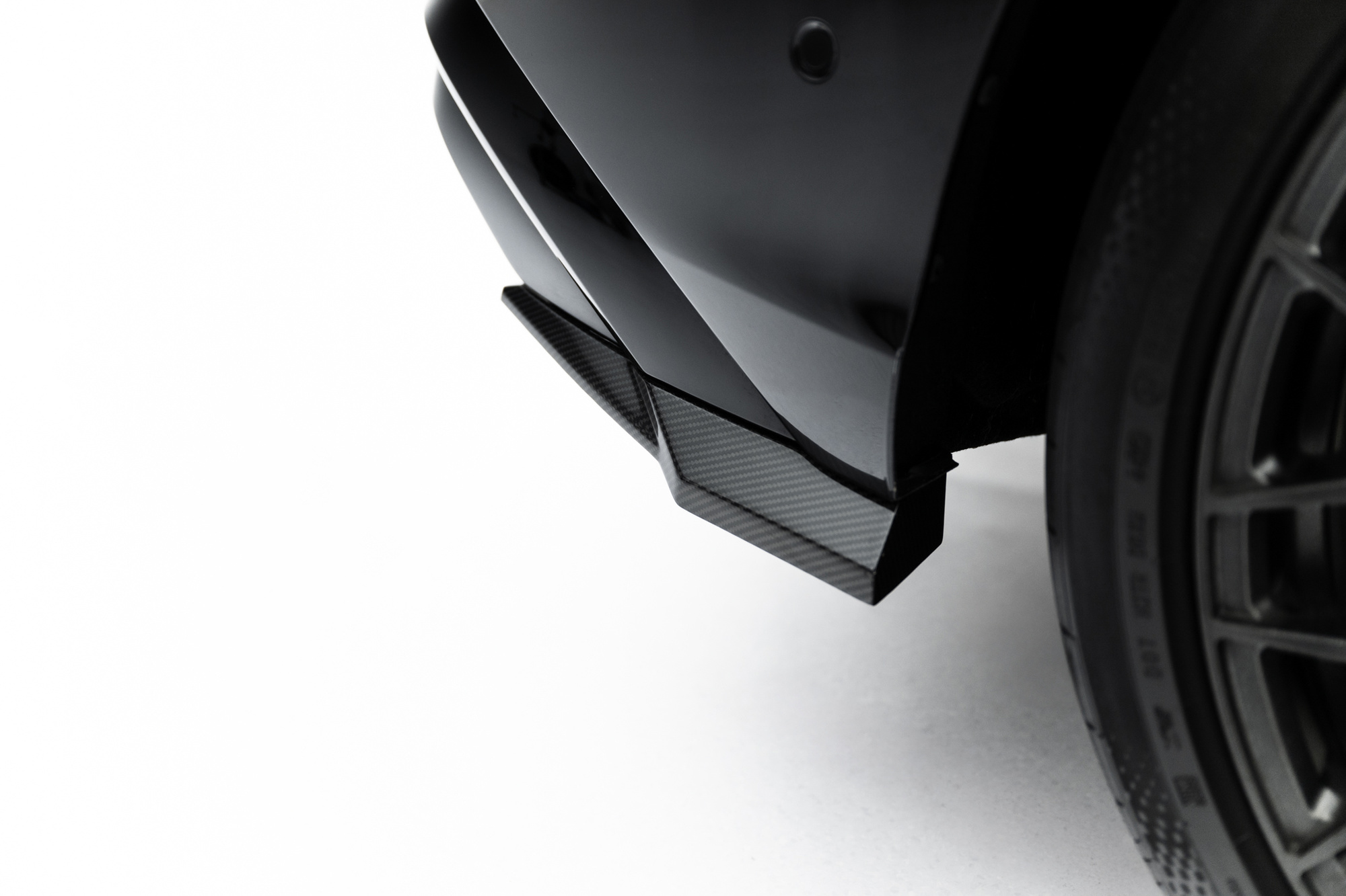 Prepreg Carbon Fiber Rear Side Splitters Audi Q8 S-Line Mk1 Facelift – Maxton Design