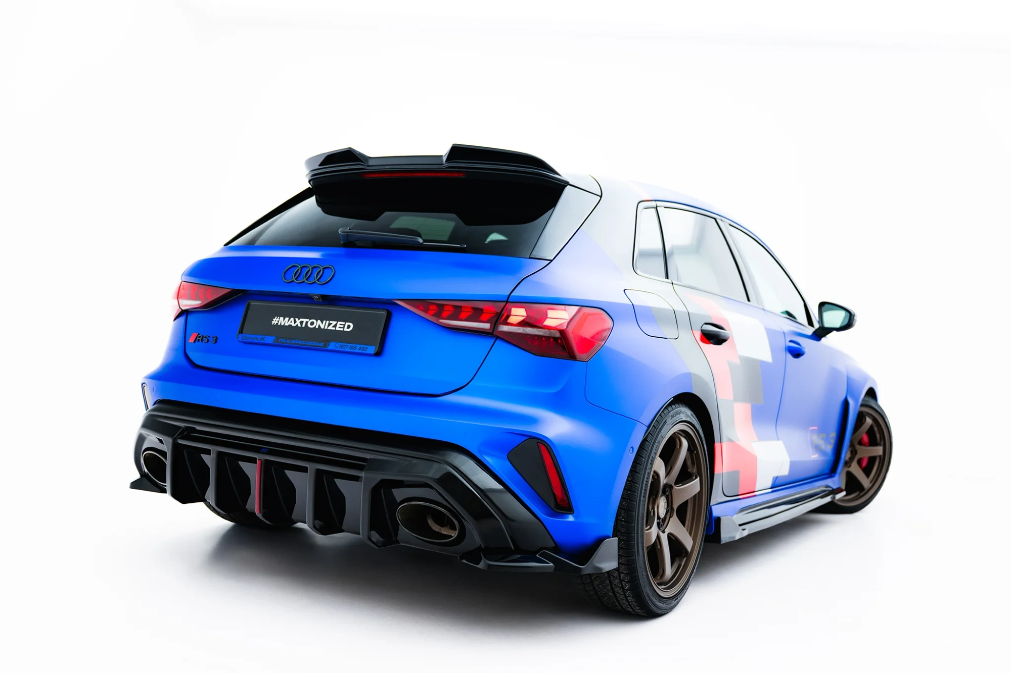 Zij-Diffuser Audi RS3 Sportback 8Y Facelift Maxton Glans Zwart V.2