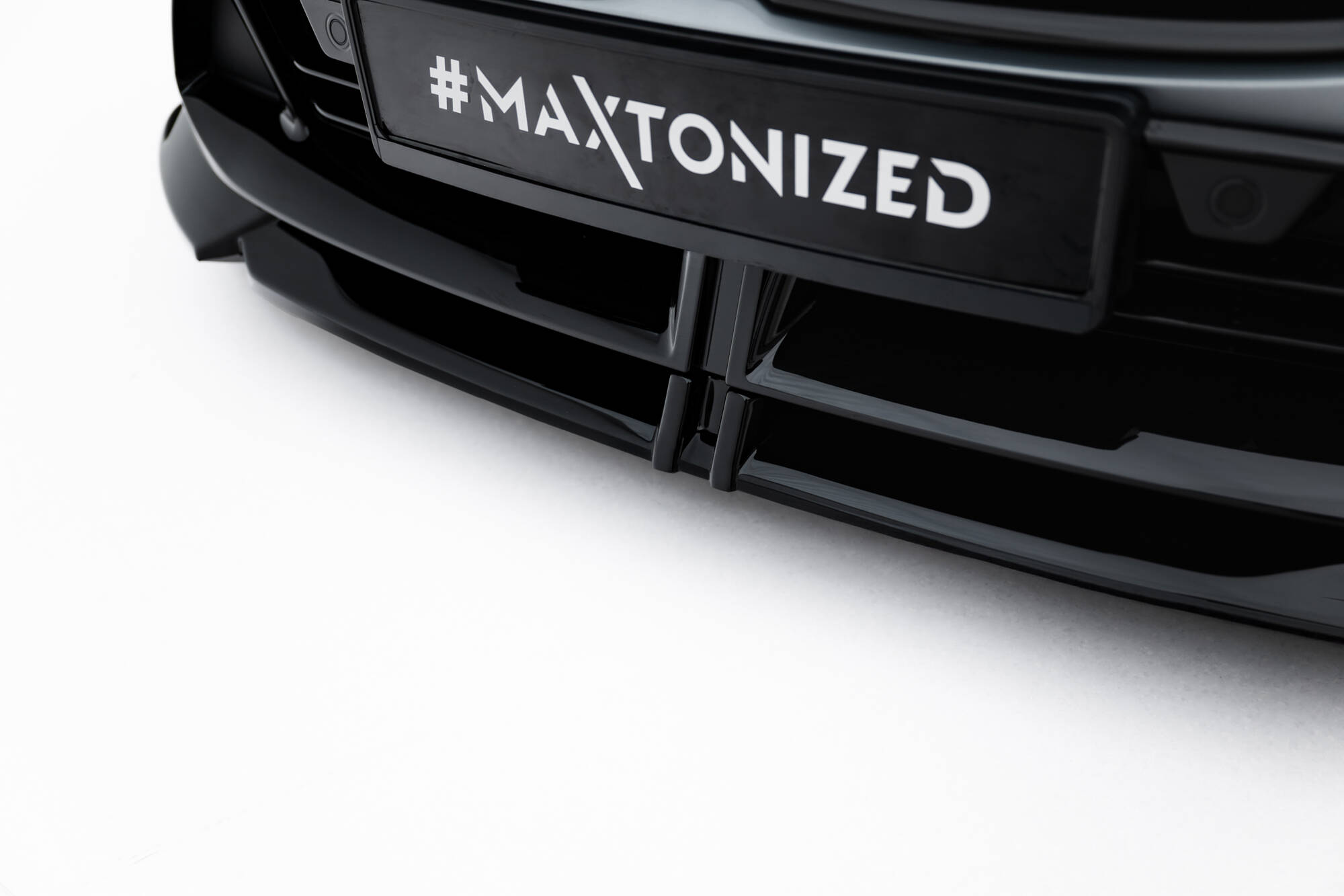 Bodykit V.2 BMW 1 M-Pack F70 Maxton Glanzend zwart