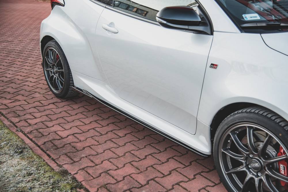 Zijskirts V.1 Toyota GR Yaris MK4 Maxton Glans Zwart
